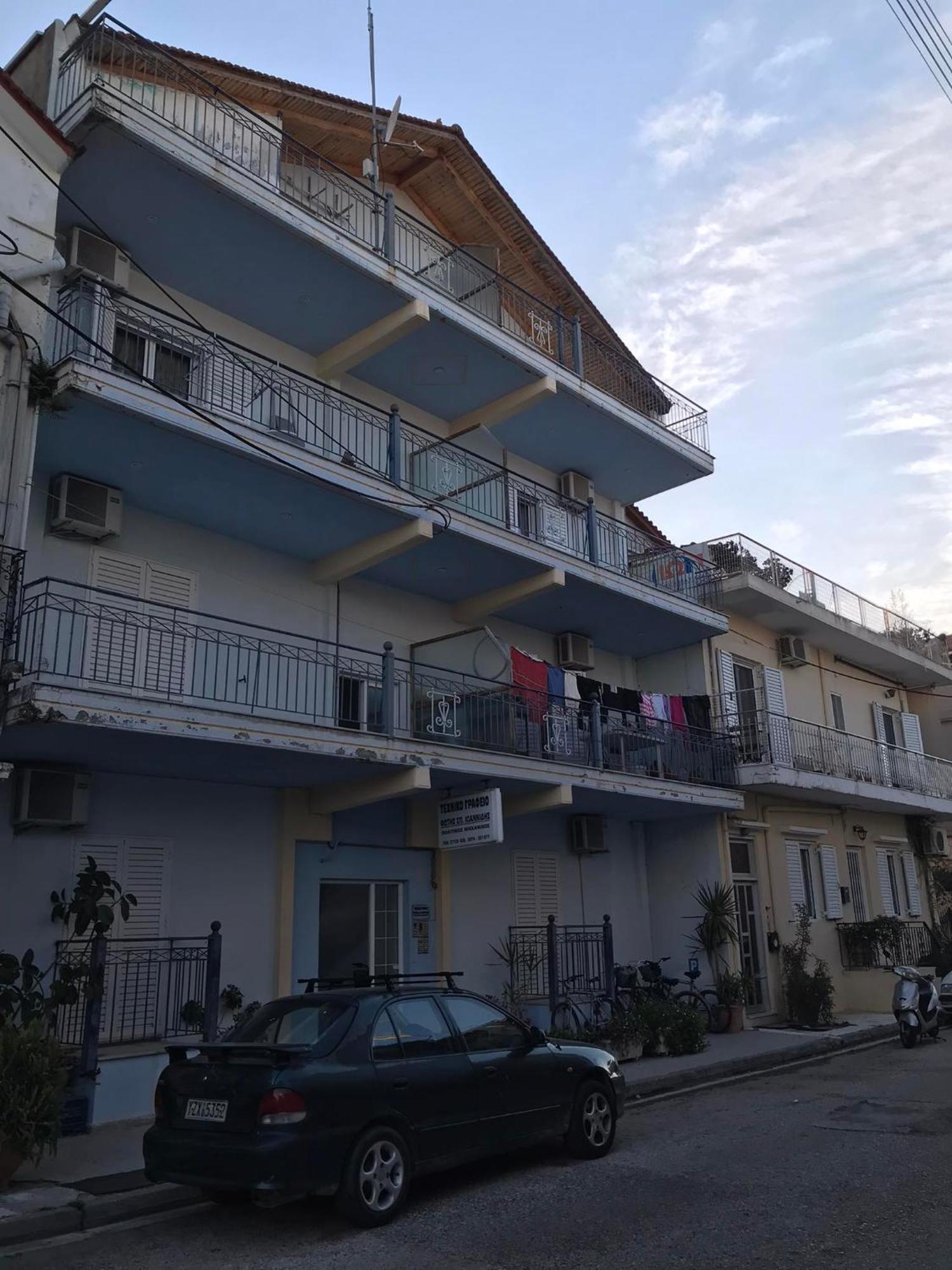 Ion Apartments Messolonghi Single Bed Room Mountain View Loft Missolonghi Exterior photo